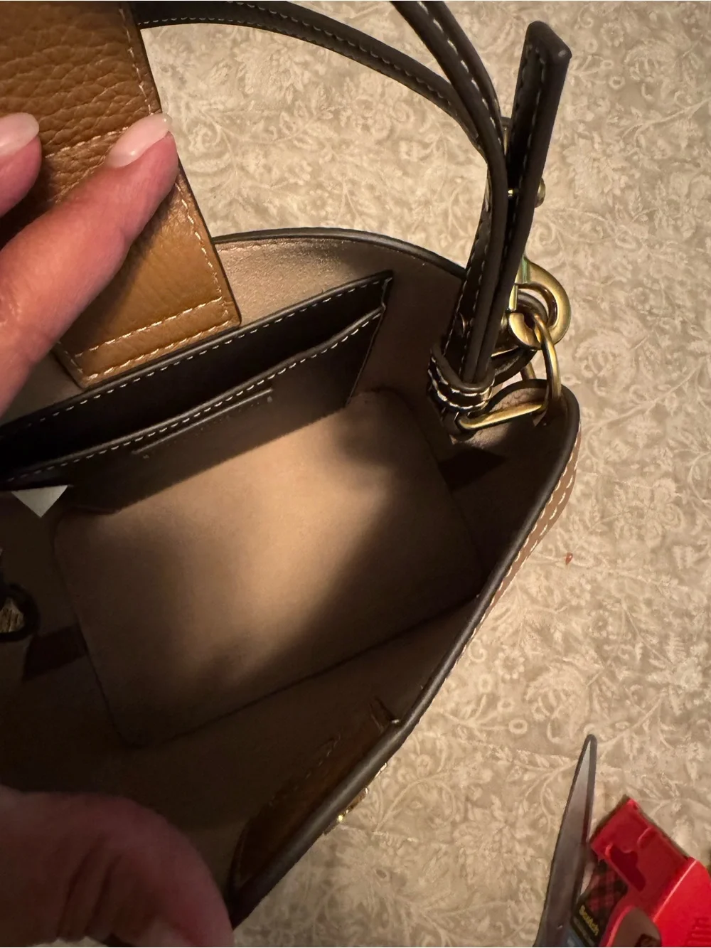 Tory Burch Tan Pebbled Leather Shoulder/Crossybody Bag with Brown Trim